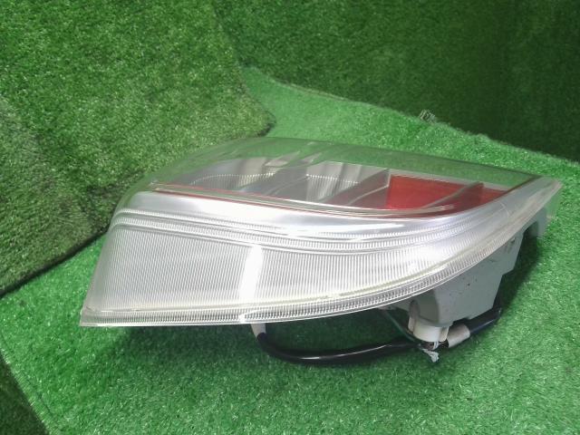 【中古】ミライース DBA-LA310S 左テールランプ 81560-B2391 自社品番250627 S28