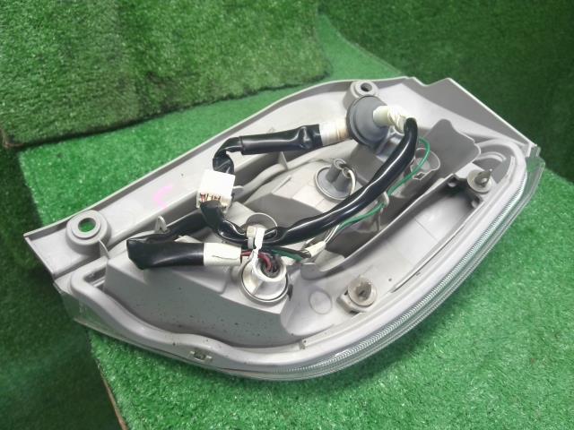 【中古】ミライース DBA-LA310S 左テールランプ 81560-B2391 自社品番250627 S28