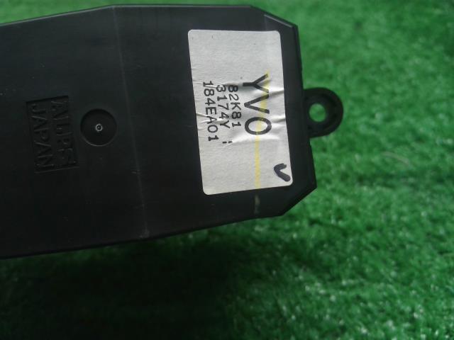 【中古】ワゴンＲ DBA-MH34S パワーウインドウスイッチ 37990-82K81 自社品番250631 26U
