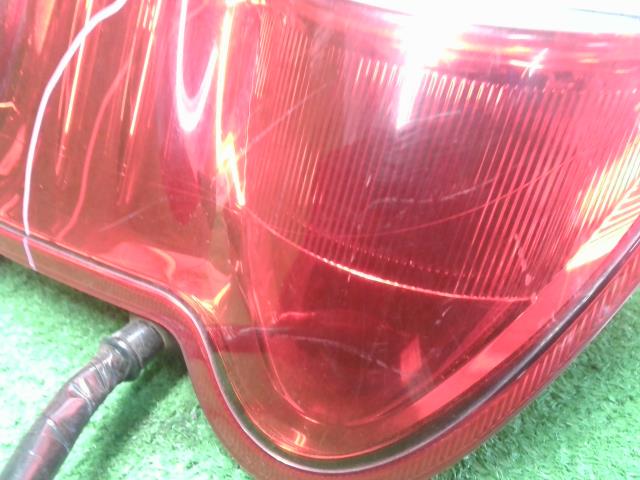 【中古】NV200バネット DBF-VM20 左テールランプ 26555-JX00A 自社品番250632 K51