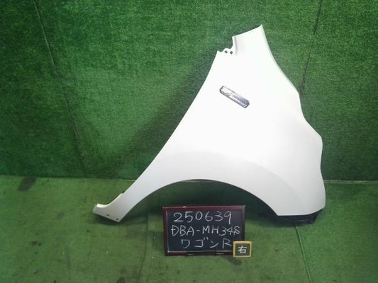 【中古】ワゴンＲ DBA-MH34S 右 フロント フェンダー  自社品番250639 Z7T