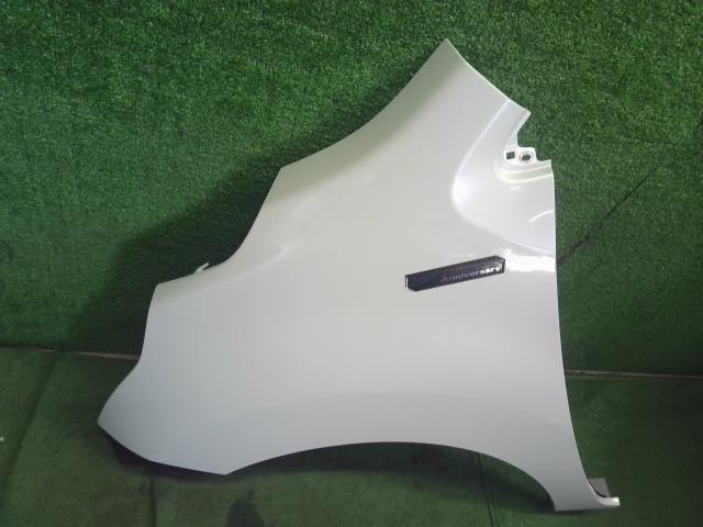 【中古】ワゴンＲ DBA-MH34S 左 フロント フェンダー  自社品番250639 Z7T