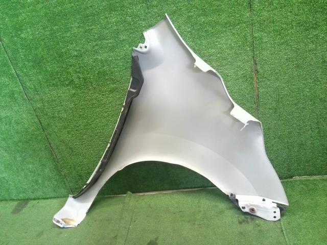 【中古】ワゴンＲ DBA-MH34S 左 フロント フェンダー  自社品番250639 Z7T