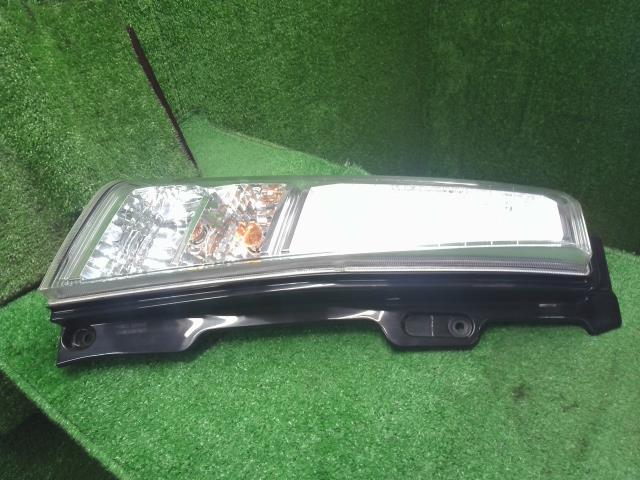 【中古】ワゴンＲ DBA-MH34S 左テールランプ  自社品番250639 Z7T