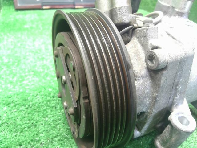 【中古】ワゴンＲ DBA-MH34S エアコン コンプレッサー Ａ／Ｃコンプレッサー  自社品番250639 Z7T