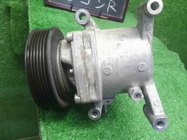 【中古】ワゴンＲ DBA-MH34S エアコン コンプレッサー Ａ／Ｃコンプレッサー  自社品番250639 Z7T