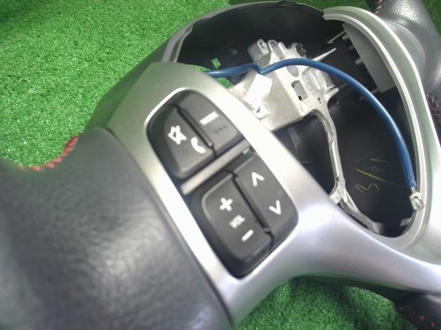 【中古】ワゴンＲ DBA-MH34S ステアリングホイール ハンドル 48110-81M70-BA9 自社品番250639 Z7T