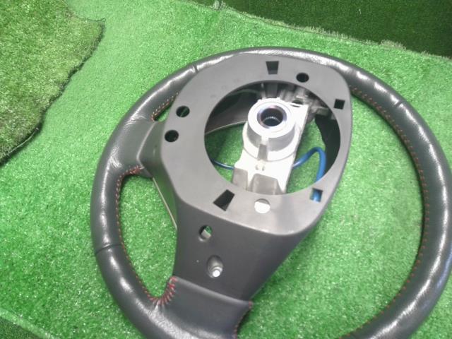 【中古】ワゴンＲ DBA-MH34S ステアリングホイール ハンドル 48110-81M70-BA9 自社品番250639 Z7T