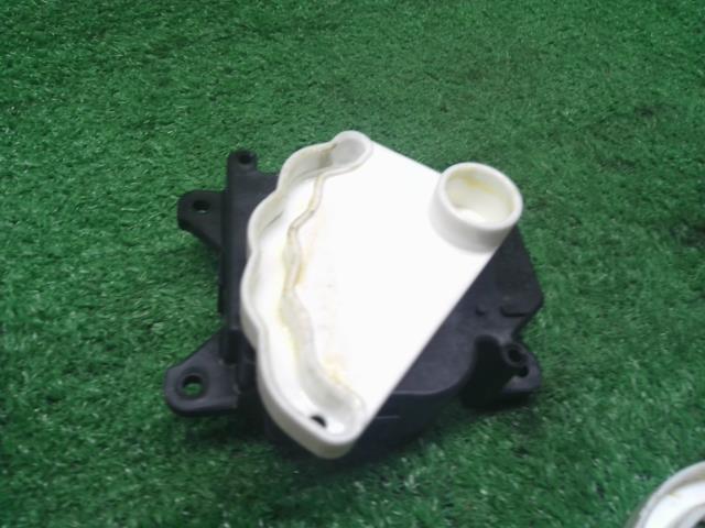 【中古】Ｎ－ＷＧＮ DBA-JH1 エアコン サーボモーター セット  自社品番250645 NH875P