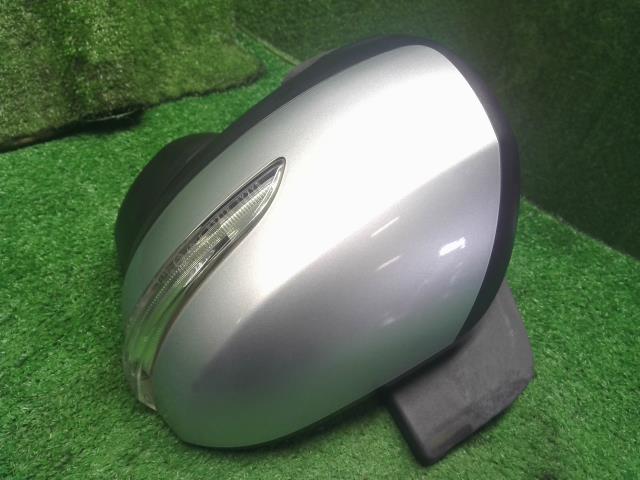 【中古】タント DBA-LA610S 左サイドミラー ドアミラー 87940-B2L00- 自社品番250646 S28