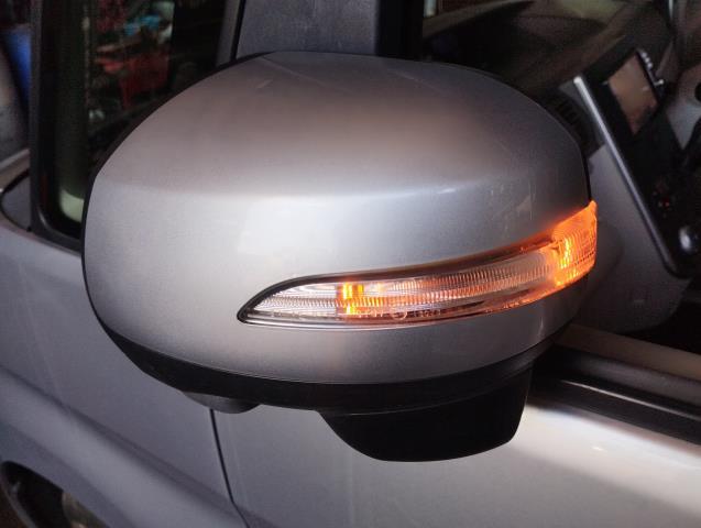 【中古】タント DBA-LA610S 左サイドミラー ドアミラー 87940-B2L00- 自社品番250646 S28