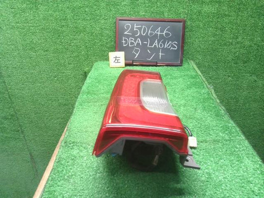 【中古】タント DBA-LA610S 左テールランプ 81561-B2300- 自社品番250646 S28