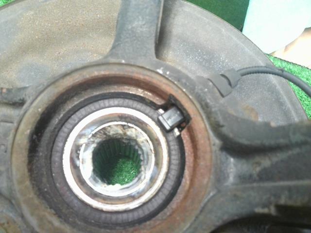 【中古】タント DBA-LA610S 左 フロント ナックル ハブ 43212-B2091- 自社品番250646 S28