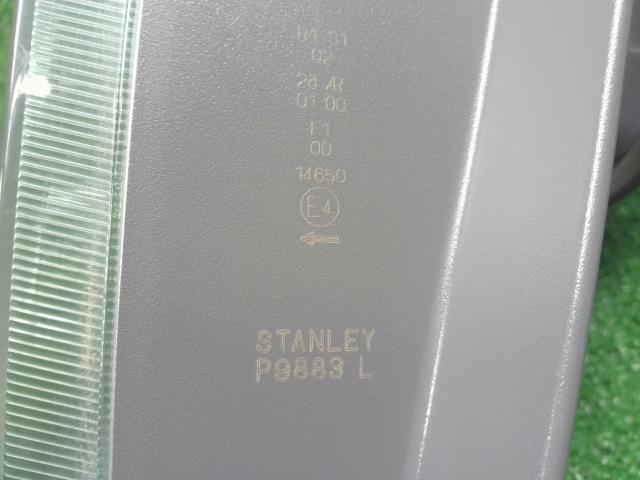 【中古】フィット DAA-GP1 左右　テールランプ　ブレーキランプ　セット　 33550-TF0-J71 自社品番250648 NH700M