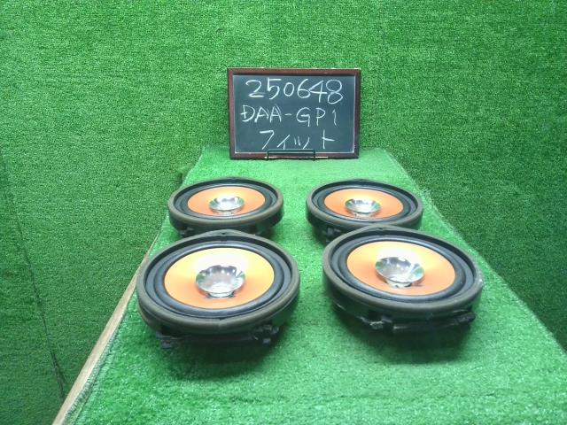 【中古】フィット DAA-GP1 スピーカー  自社品番250648 NH700M