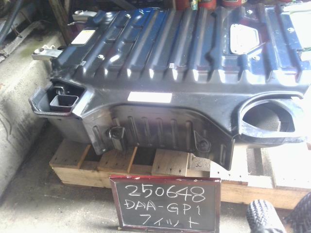 【中古】フィット DAA-GP1 ＨＶバッテリー　ハイブリットバッテリー  自社品番250648 NH700M