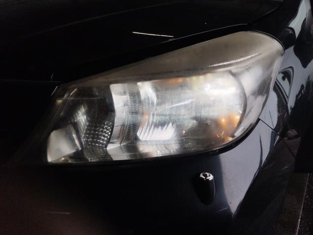 【中古】ヴィッツ DBA-NSP135 左ヘッドランプ ヘッドライト  自社品番250658 209