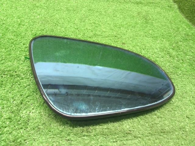【中古】ヴィッツ DBA-NSP135 右サイドミラー ドアミラーレンズ 自社品番250658 209