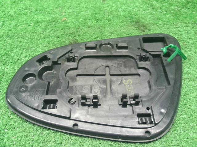 【中古】ヴィッツ DBA-NSP135 右サイドミラー ドアミラーレンズ 自社品番250658 209