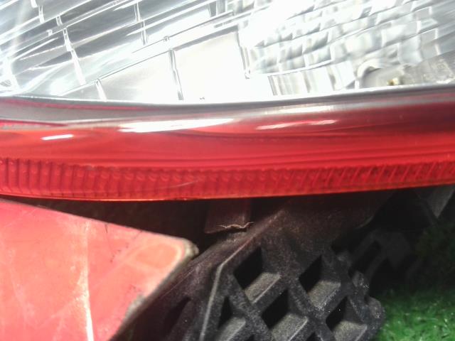 【中古】ヴィッツ DBA-NSP135 左テールランプ  自社品番250658 209