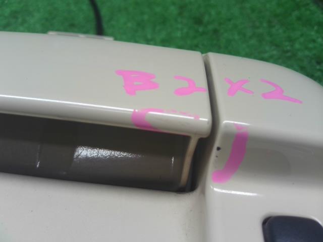 【中古】ＭＲワゴン DBA-MF33S アウターハンドル  自社品番250674 ZGF