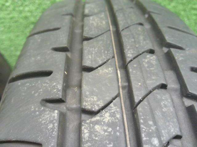 【中古】ＭＲワゴン DBA-MF33S タイヤ  自社品番250674 ZGF