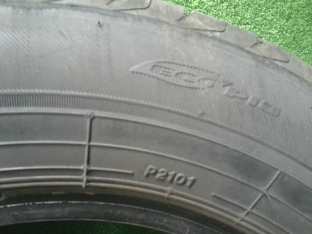 【中古】ＭＲワゴン DBA-MF33S タイヤ  自社品番250674 ZGF