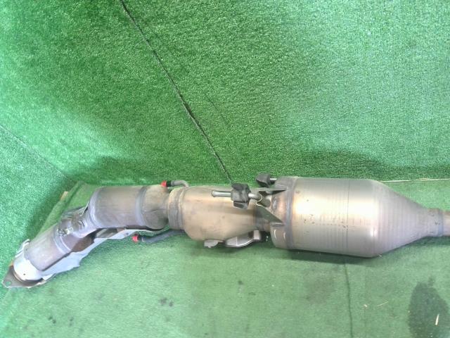 【中古】プリウスα DAA-ZVW41W フロント エキゾーストパイプ 触媒 自社品番250678 202