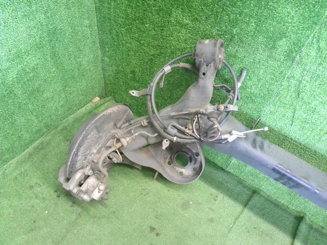 【中古】プリウスα DAA-ZVW41W リア アクスル ホーシング  自社品番250678 202