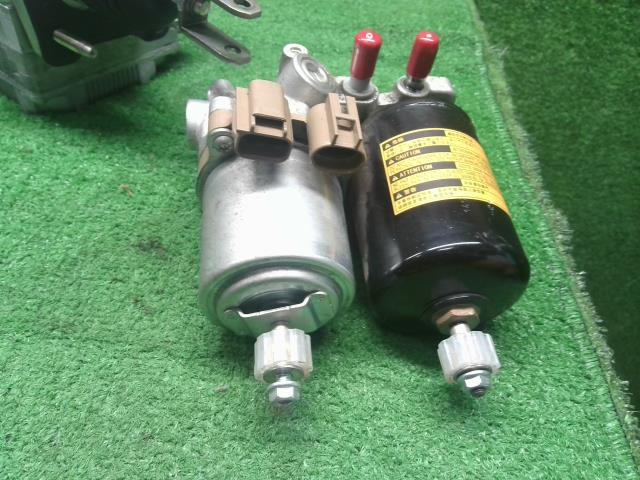 【中古】プリウスα DAA-ZVW41W ＡＢＳアクチュエーター ブレーキマスター ブレーキブースター 自社品番250678 202