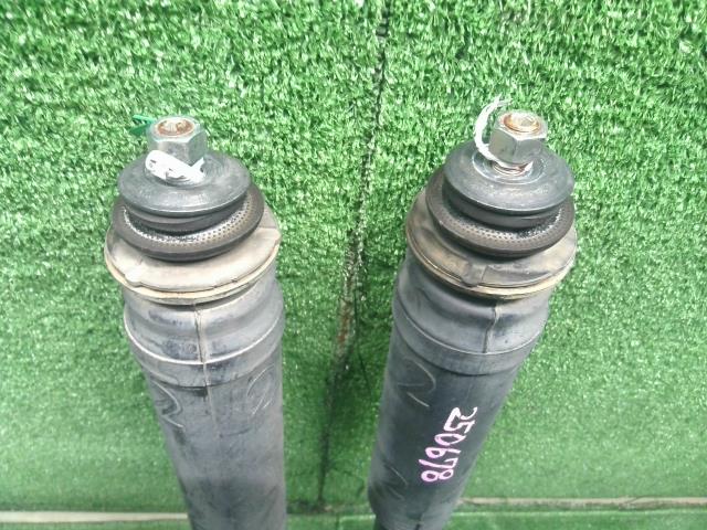 【中古】プリウスα DAA-ZVW41W リア ショック アブソーバー サスペンション セット  自社品番250678 202