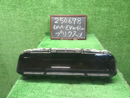 【中古】プリウスα DAA-ZVW41W スピードメーター  自社品番250678 202