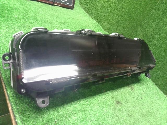 【中古】プリウスα DAA-ZVW41W スピードメーター  自社品番250678 202