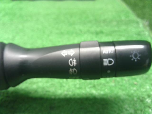 【中古】プリウスα DAA-ZVW41W ディマースイッチ  ライトスイッチ 自社品番250678 202