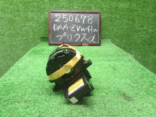 【中古】プリウスα DAA-ZVW41W スパイラルケーブル 84307-74020 自社品番250678 202