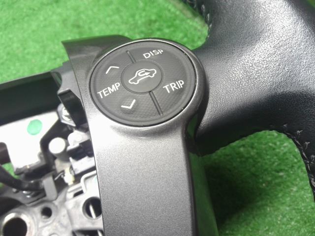 【中古】プリウスα DAA-ZVW41W ステアリングホイール ハンドル 45100-47210-C0 自社品番250678 202
