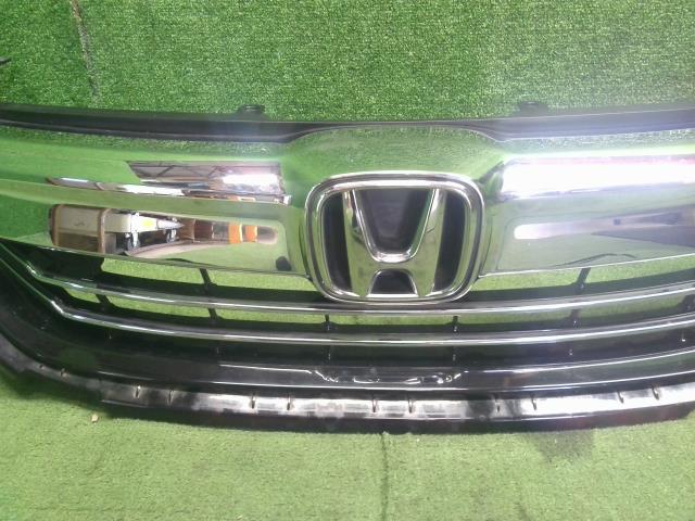 【中古】アコード DAA-CR7 ラジエータグリル  自社品番250679 NH788P