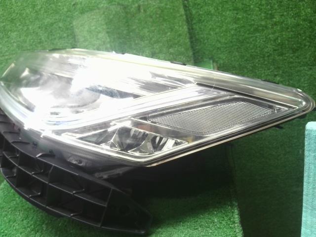 【中古】アコード DAA-CR7 左ヘッドランプ ヘッドライト 自社品番250679 NH788P