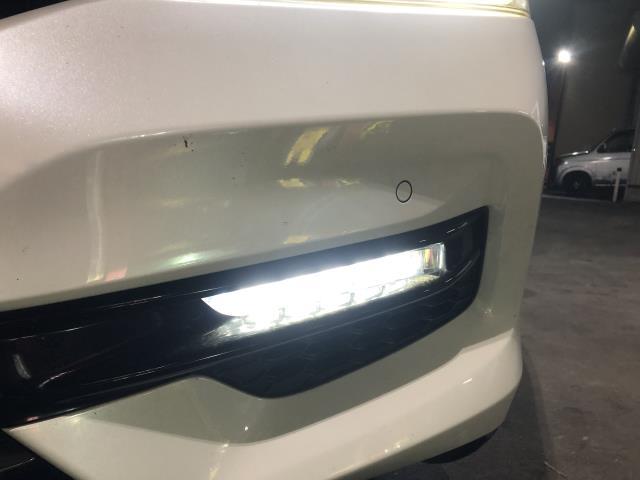 【中古】アコード DAA-CR7 左フォグランプ ベゼル  自社品番250679 NH788P