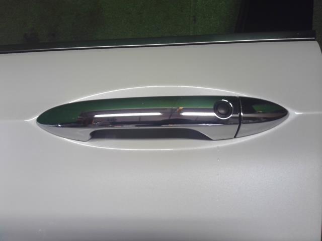 【中古】アコード DAA-CR7 左 フロント ドア 助手席  自社品番250679 NH788P