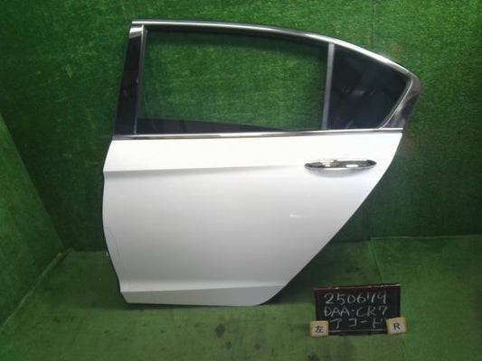 【中古】アコード DAA-CR7 左 リア ドア  自社品番250679 NH788P