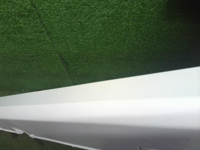 【中古】アコード DAA-CR7 右サイドステップ  サイドスポイラー 自社品番250679 NH788P