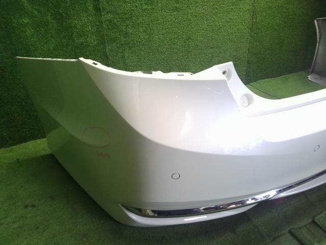 【中古】アコード DAA-CR7 リアバンパー  自社品番250679 NH788P