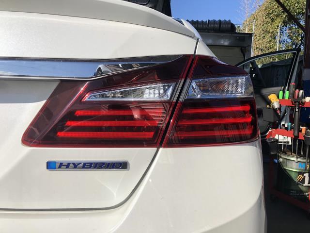 【中古】アコード DAA-CR7 右テールランプ  自社品番250679 NH788P