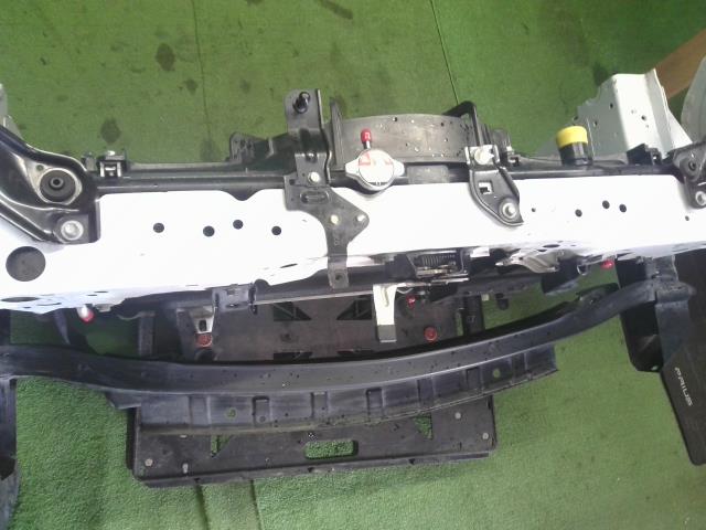 【中古】アコード DAA-CR7 ラジエータコアサポート　ラジエーター　コンデンサー　セット  自社品番250679 NH788P