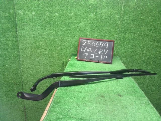 【中古】アコード DAA-CR7 フロント ワイパー アーム セット 自社品番250679 NH788P