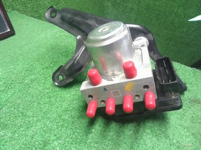 【中古】アコード DAA-CR7 ＡＢＳアクチュエーター  自社品番250679 NH788P