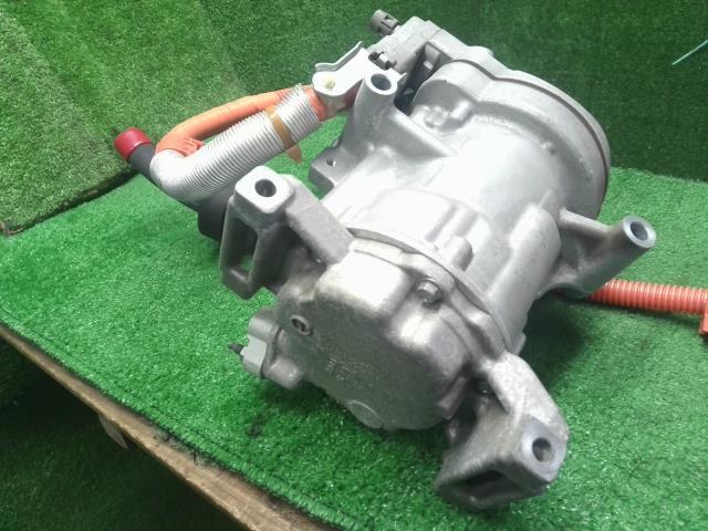 【中古】アコード DAA-CR7 エアコンコンプレッサー Ａ／Ｃコンプレッサー  自社品番250679 NH788P