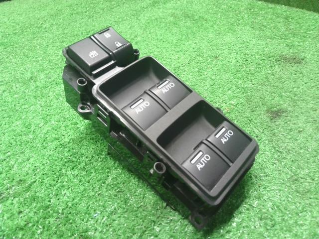 【中古】アコード DAA-CR7 パワーウインドウスイッチ  自社品番250679 NH788P
