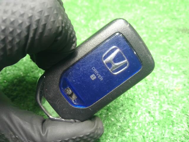 【中古】アコード DAA-CR7 キーレスリモコン  自社品番250679 NH788P